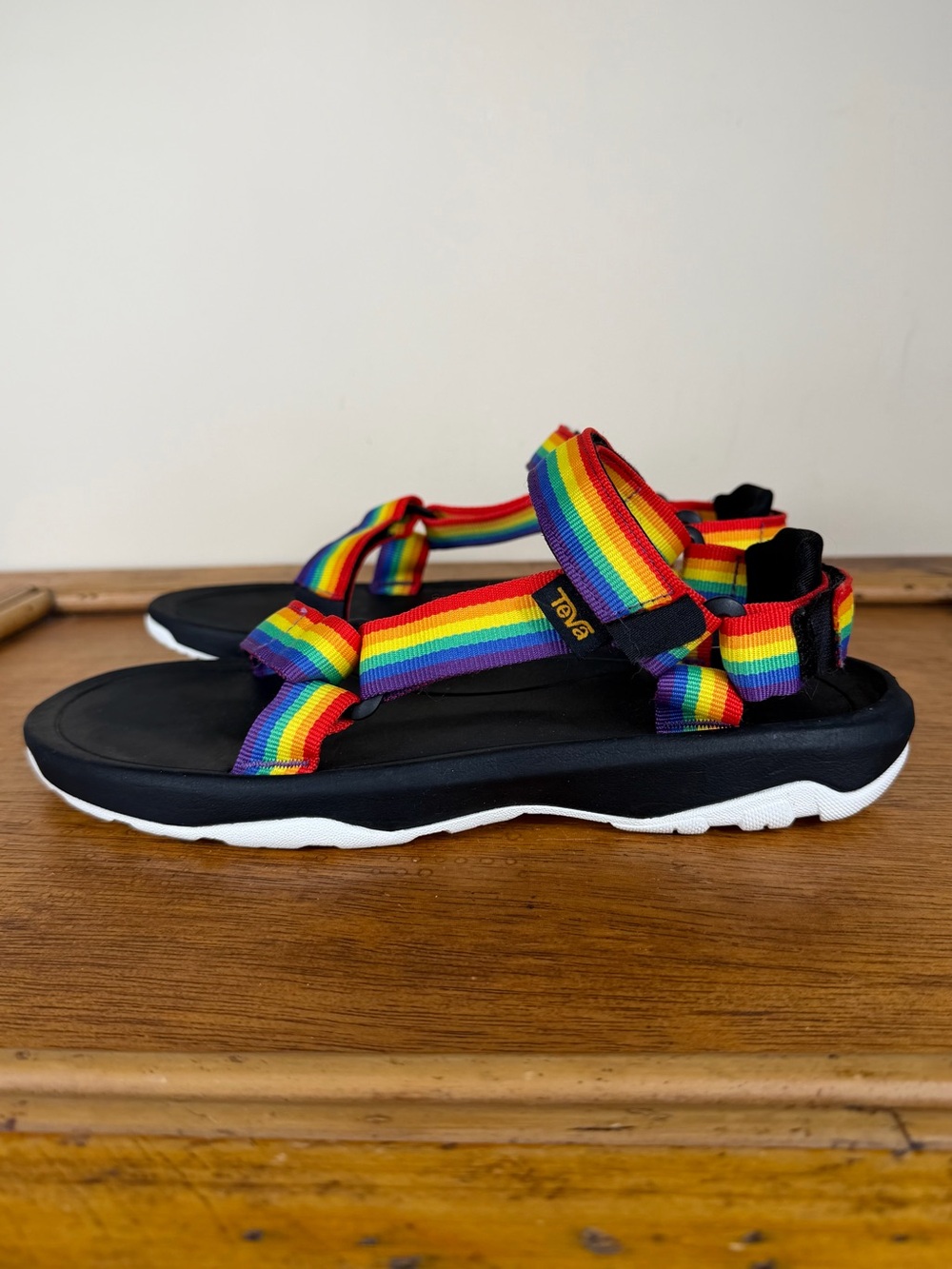 Teva Women’s Hurricane XLT2 Rainbow Pride Sandals Size 6